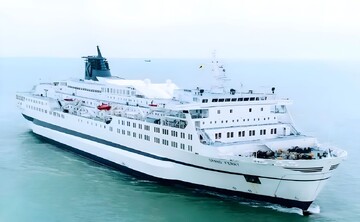 مسیر گردشگری دریایی با راه‌اندازی شناور کروز به بوموسی ایجاد می‌شود