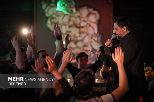 مناجات خوانی شب های ماه مبارک رمضان