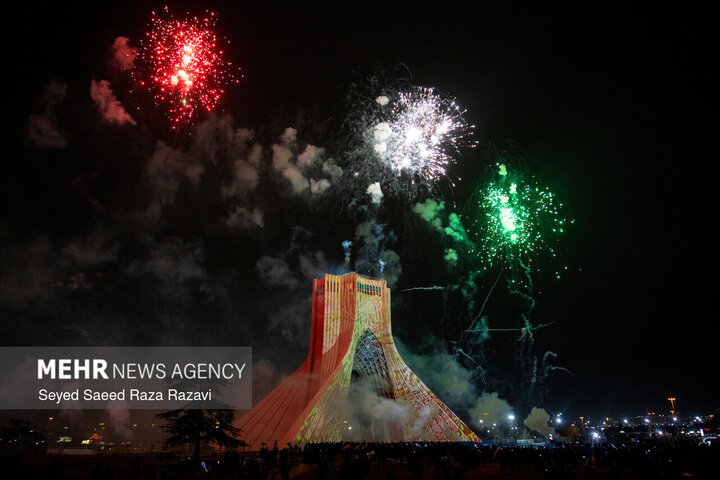 نورپردازی سه بعدی و نورافشانی به مناسبت سالگرد پیروزی انقلاب اسلامی