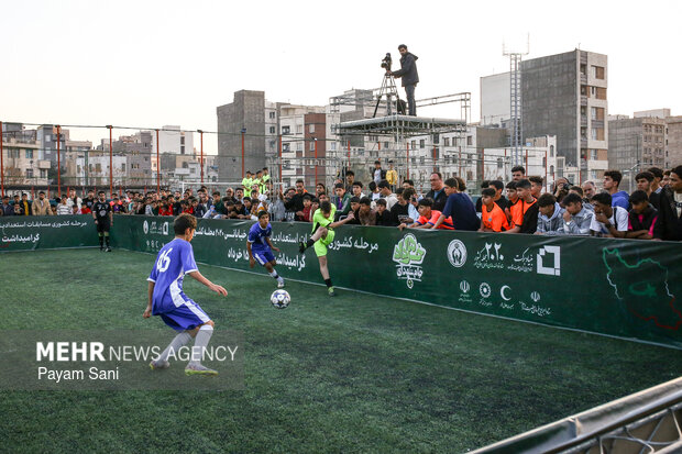 مسابقات استعدادیابی فوتبال خیابانی