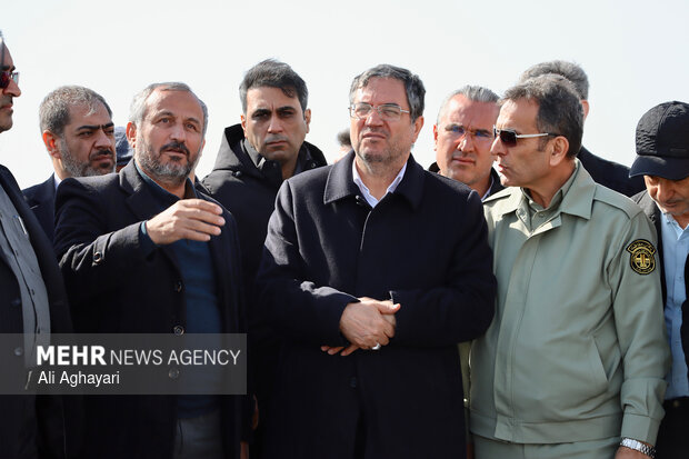 بازدید دبیر کارگروه ملی نجات دریاچه ارومیه از پروژه‌های تثبیت ریزگردهای حاشیه دریاچه