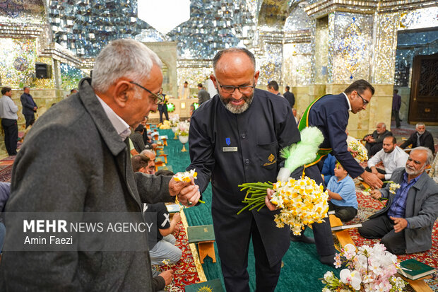 مراسم جزء خوانی قرآن کریم در حرم شاهچراغ(ع)