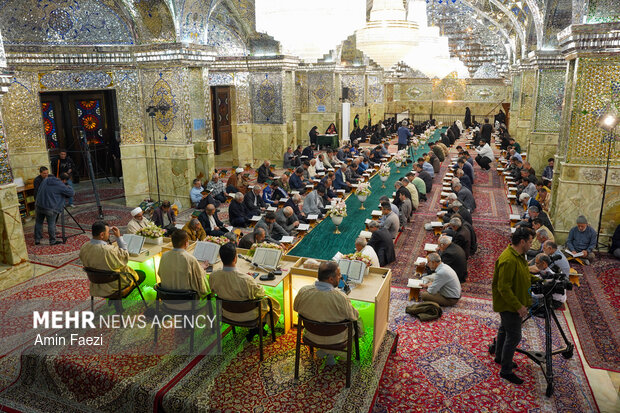مراسم جزء خوانی قرآن کریم در حرم شاهچراغ(ع)