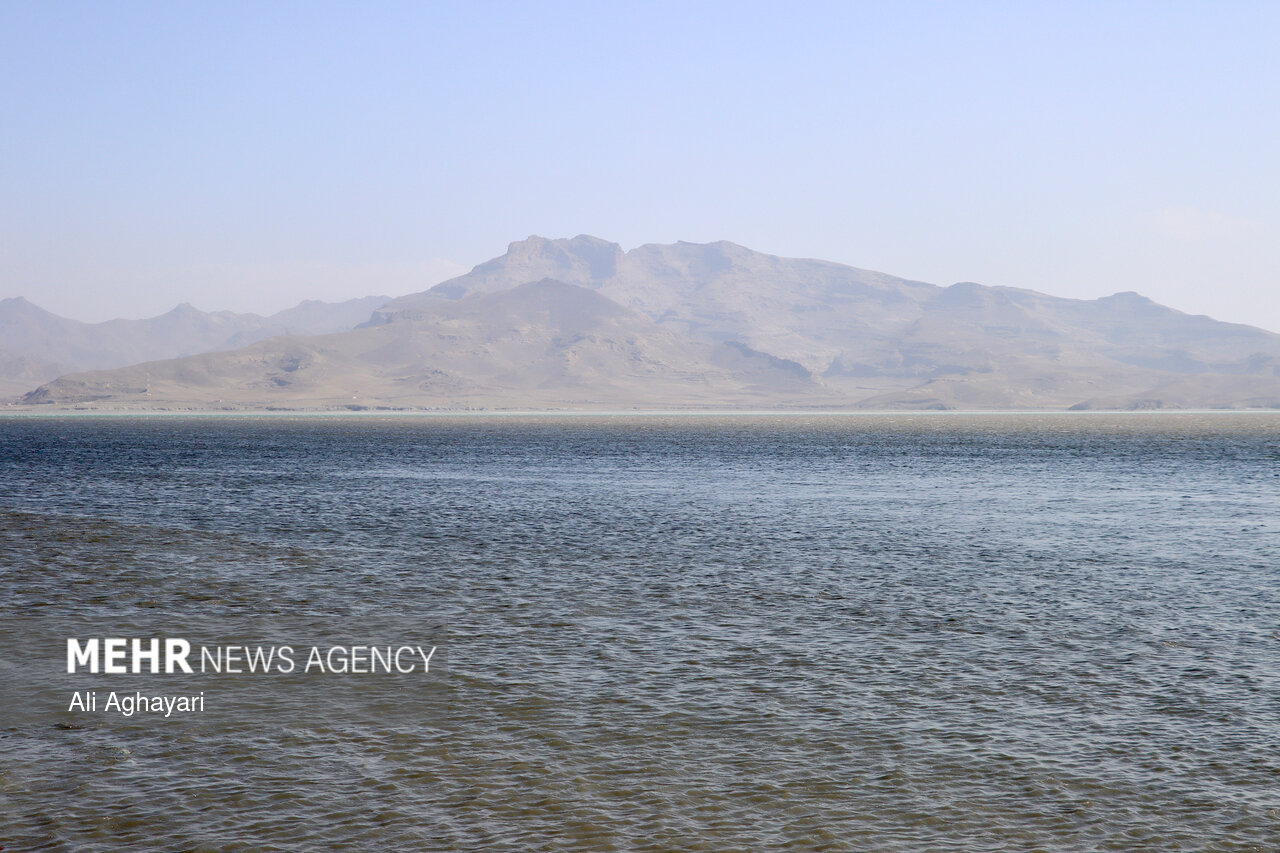 رستگاری: وسعت دریاچه ارومیه ۴۵۰ کیلومتر مربع افزایش یافت