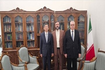 Iran’s deputy FM holds talks with Russian, Chinese envoys