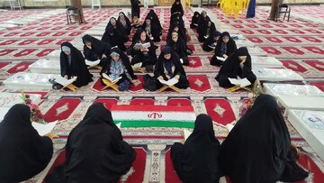 برگزاری محفل انس با قرآن در گلزار شهدای آستانه اشرفیه