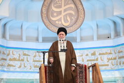 علم الهدی: قدرت خود را دست کم نگیریم