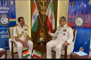 الادميرال ايراني يؤكد على تعزيز الامن البحري في المنطقة