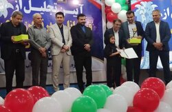 قهرمانان کشوری و برترین‌های هیئت‌های ورزشی آب‌پخش تجلیل شدند