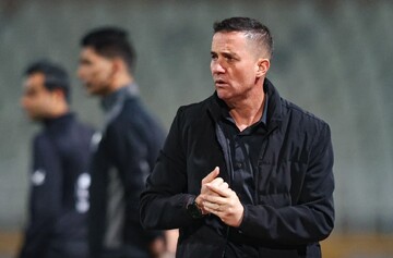 Persepolis extend Osmar Vieira deal