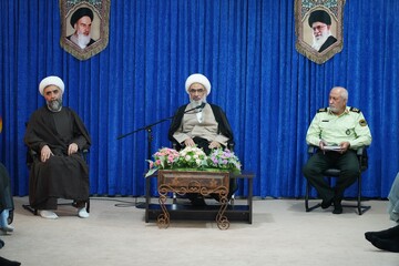 تاکید امام جمعه بوشهر بر آمادگی برای مدیریت فرهنگی و اجتماعی در نوروز