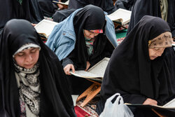 ترتیل خوانی در حرم مطهر امام رضا(ع)