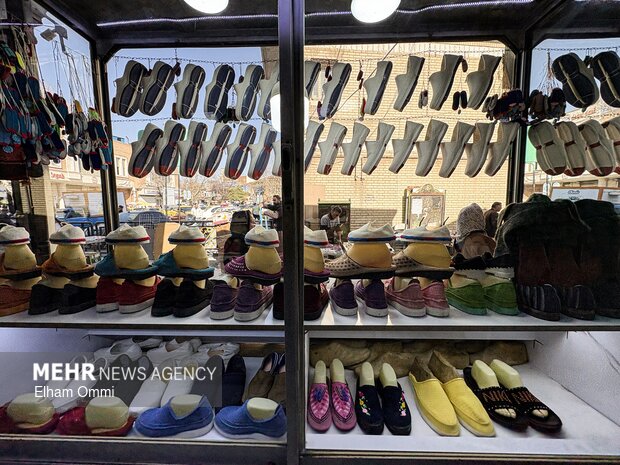 کلاش بافی؛ روایت نخ و نقش در دل کردستان