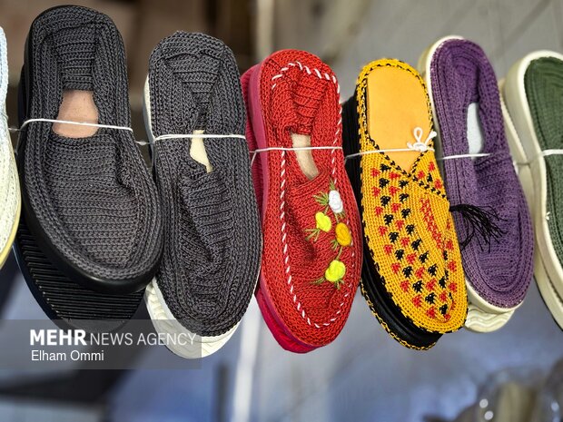 کلاش بافی؛ روایت نخ و نقش در دل کردستان