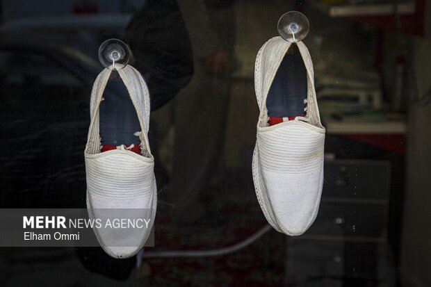 کلاش بافی؛ روایت نخ و نقش در دل کردستان