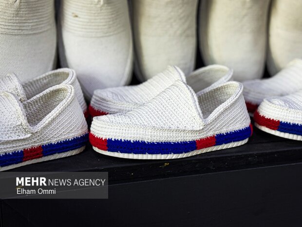 کلاش بافی؛ روایت نخ و نقش در دل کردستان