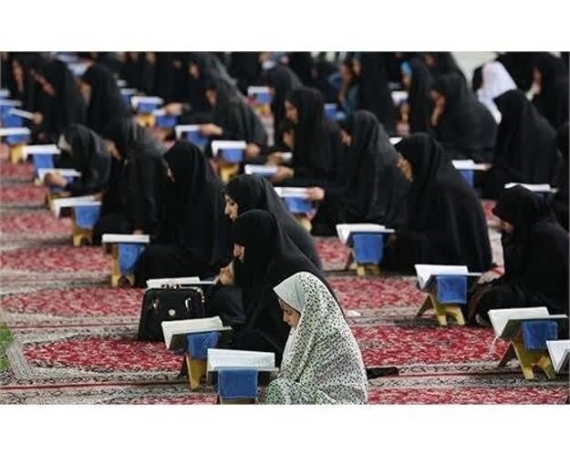 رحل‌سازی میان اصالت و فراموشی؛ رحل اصفهان در مساجد و خانه های گرجستان