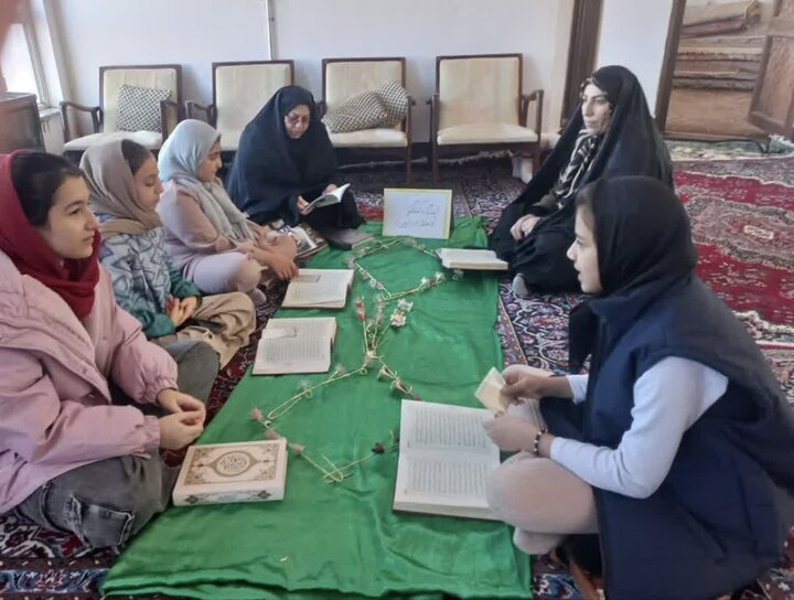 آیین جزخوانی بانوان در ماه رمضان؛محافل نورانی در دل محله‌ها