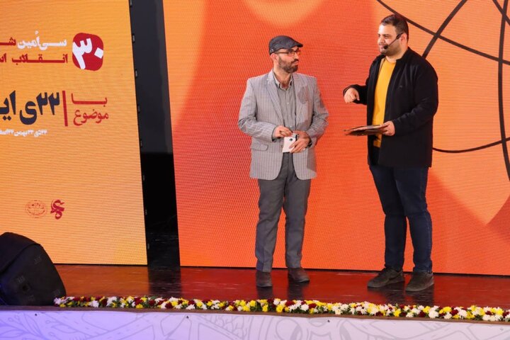 برگزیدگان هشتمین جشنواره شعر طنز «امضای کری تضمین است» معرفی شدند