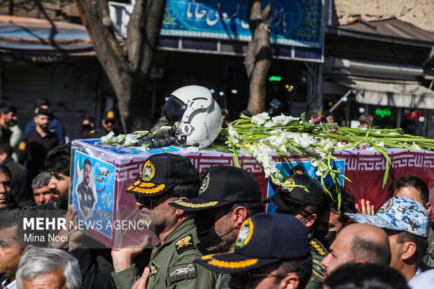 تشییع شهید سرتیپ دوم خلبان «مهدی فیروزمند» در تبریز