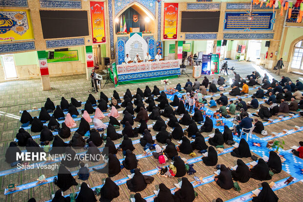 مراسم جزءخوانی قرآن کریم در همدان