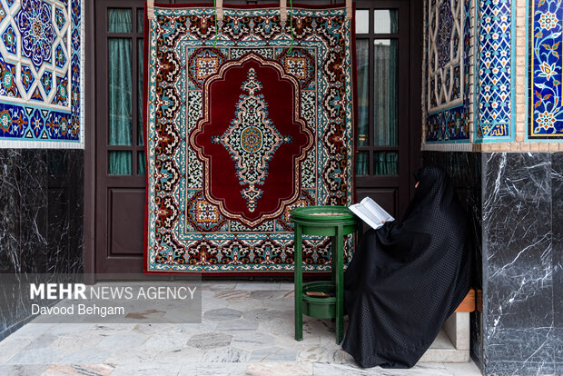 ترتیل‌خوانی قرآن کریم در حرم مطهر امام رضا(ع)