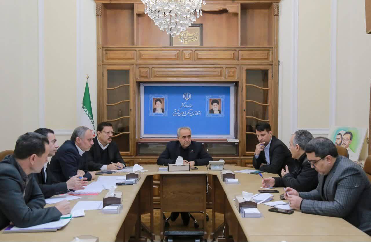 سرمست،اكتشافي،معدني،اختلافات،موانع