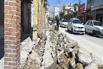 آغاز عملیات پیاده‌روسازی بافت فرسوده دوگنبدان با اعتبار ۴میلیارد تومان