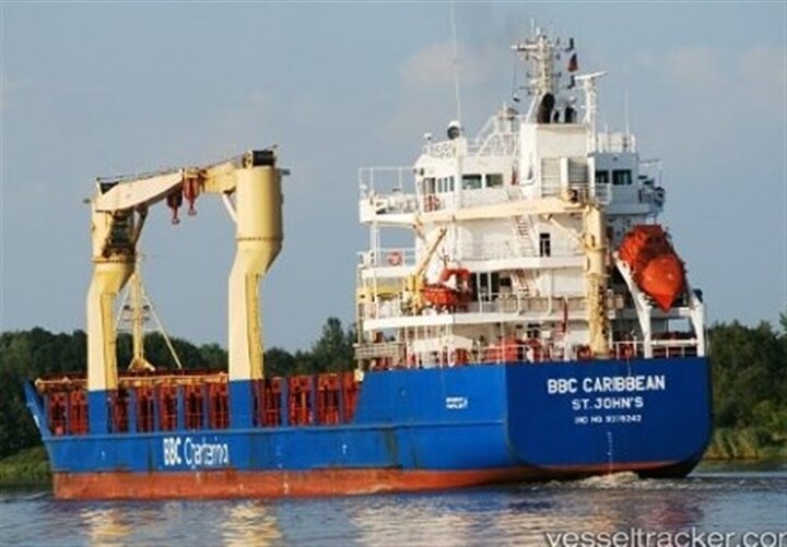 لاصحة للأنباء عن تعليق حركة السفن إلى الموانئ الإيرانية