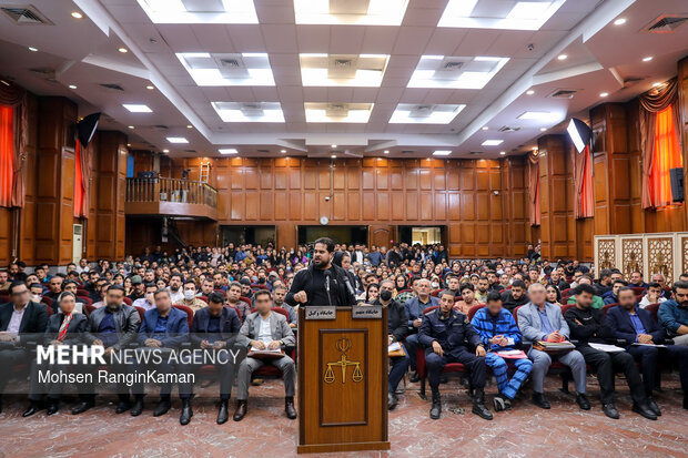 اولین جلسه رسیدگی به پرونده کوروش کمپانی