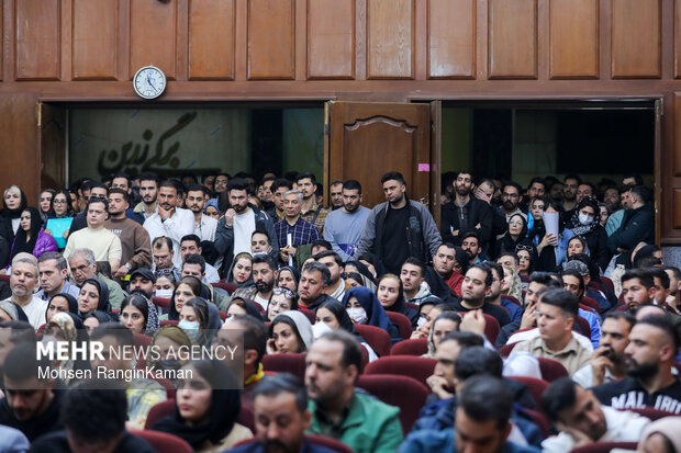 اولین جلسه رسیدگی به پرونده کوروش کمپانی