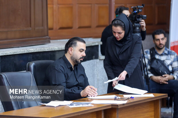 اولین جلسه رسیدگی به پرونده کوروش کمپانی