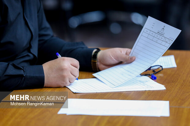 اولین جلسه رسیدگی به پرونده کوروش کمپانی