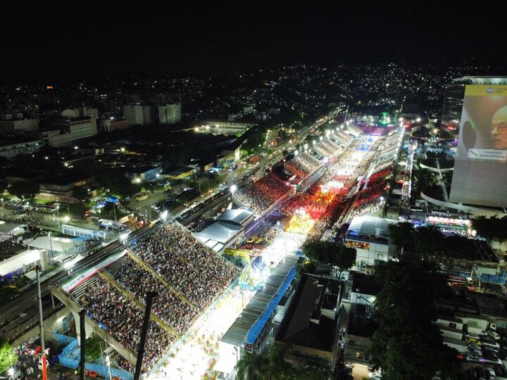 کارزار ما ایران هستیم در برزیل با اهتزاز پرچم در ریو و سائوپائولو+فیلم