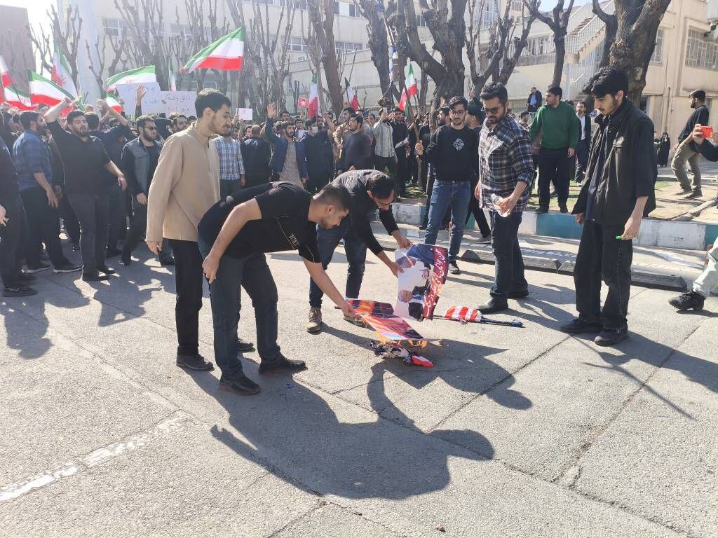 احراق علمي اسرائيل وامريكا