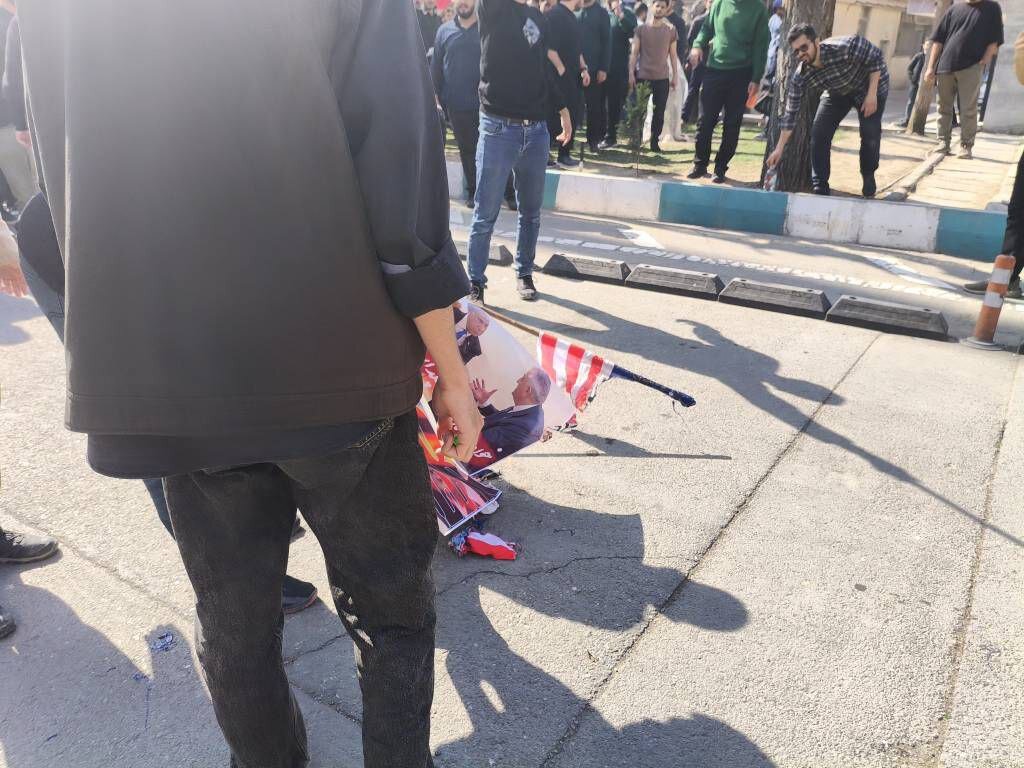 احراق علمي اسرائيل وامريكا