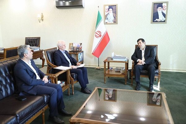 ارائه گزارش عملکرد فدراسیون دوچرخه سواری به وزیر ورزش