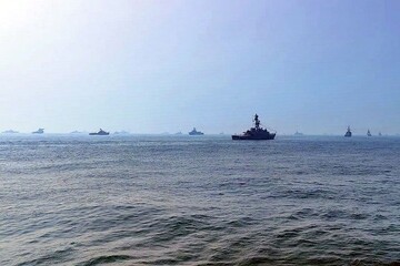 المدمرة "دنا" تشارك في عرض مناورات ميلان البحرية في الهند