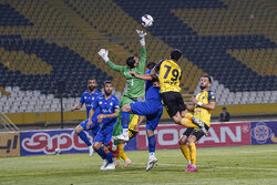 لیگ برتر فوتبال - سپاهان و استقلال خوزستان