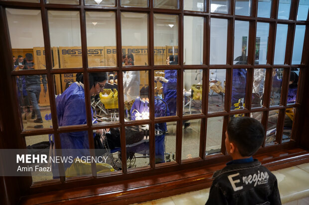 خدمت‌رسانی گروه جهادی دندانپزشکی در حرم مطهر شاهچراغ (ع)