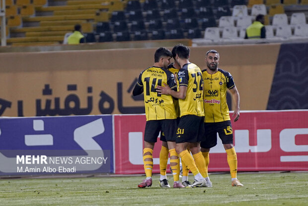 لیگ برتر فوتبال - سپاهان و استقلال خوزستان