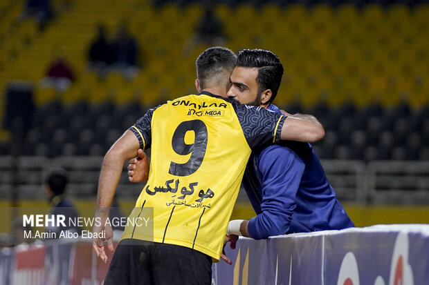 لیگ برتر فوتبال - سپاهان و استقلال خوزستان