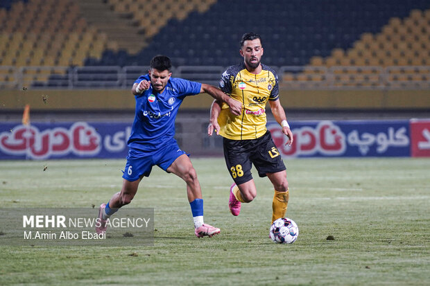لیگ برتر فوتبال - سپاهان و استقلال خوزستان