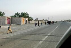 مسیر خطرناک عبور و مرور دانش آموزان ایرانشهری