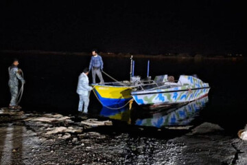 توقیف قایق صید غیرمجاز شب‌چراغی در جاسک
