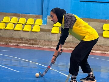 دعوت یک گلستانی به اردوی تیم ملی هاکی روی چمن بانوان کشور