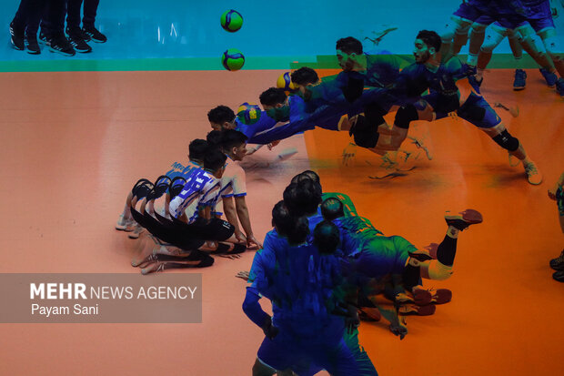 لیگ برتر والیبال - صنعتگران امید و استقلال گنبد