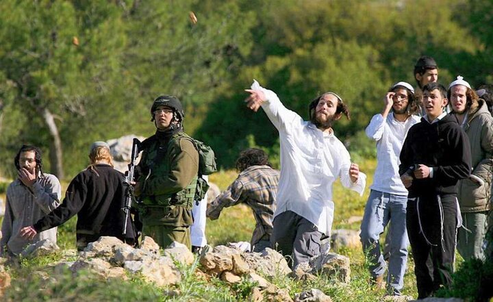 VIDEO: Settlers intensify attack on Palestinian herders