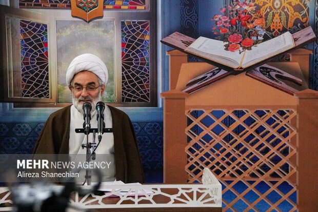 مراسم جزء خوانی و تفسیر قرآن کریم در رشت