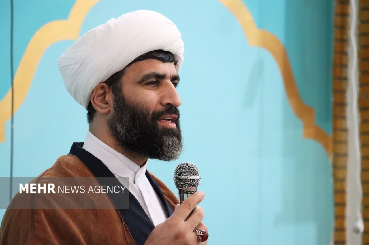 بخشش: ماه رمضان جایگاه انسان را در مسیر غفلت یا رشد مشخص میکند بخشش: ماه رمضان جایگاه انسان را در مسیر غفلت یا رشد مشخص میکند